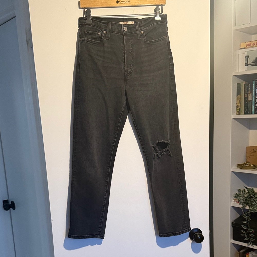 Levi’s wedgie straight jeans